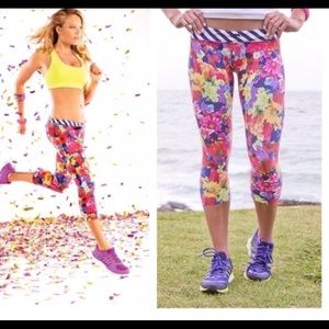 LORNA JANE FLORAL MANIA 7/8 TUGHT FLOWER PRINT